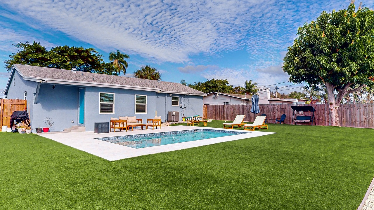 Photo of Outdoor in Lantana