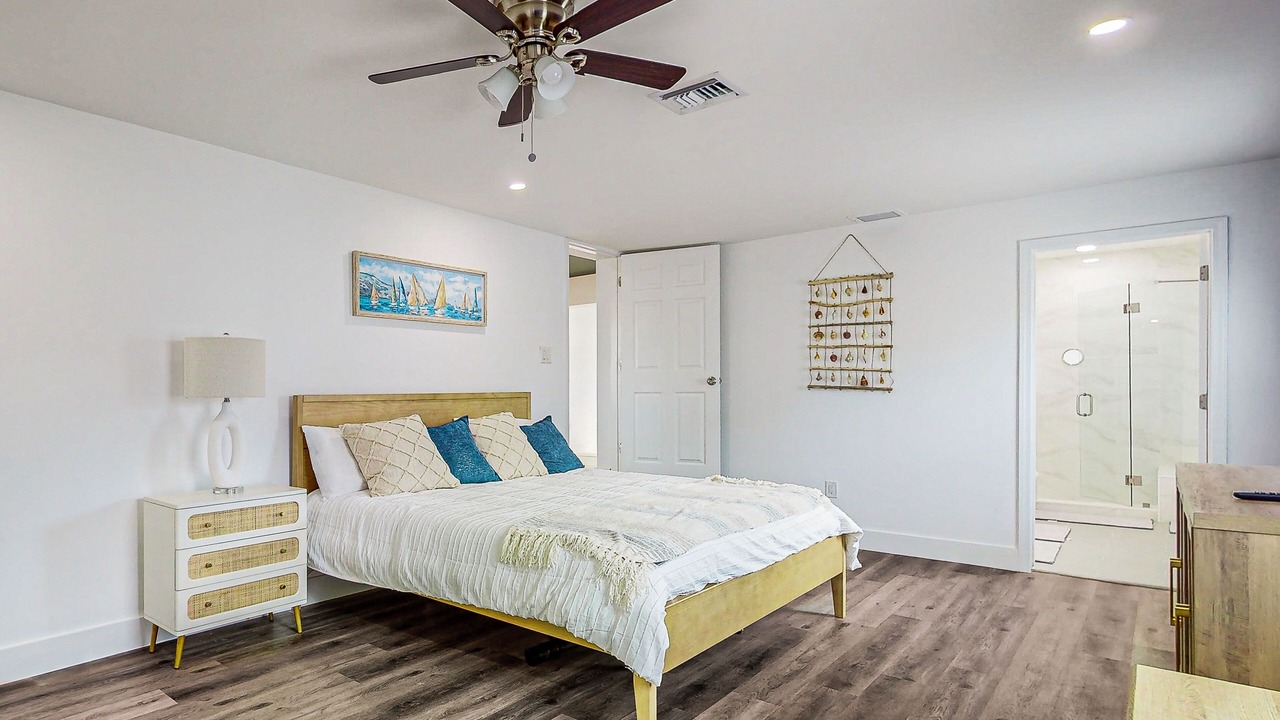 Photo of Bedroom in Lantana