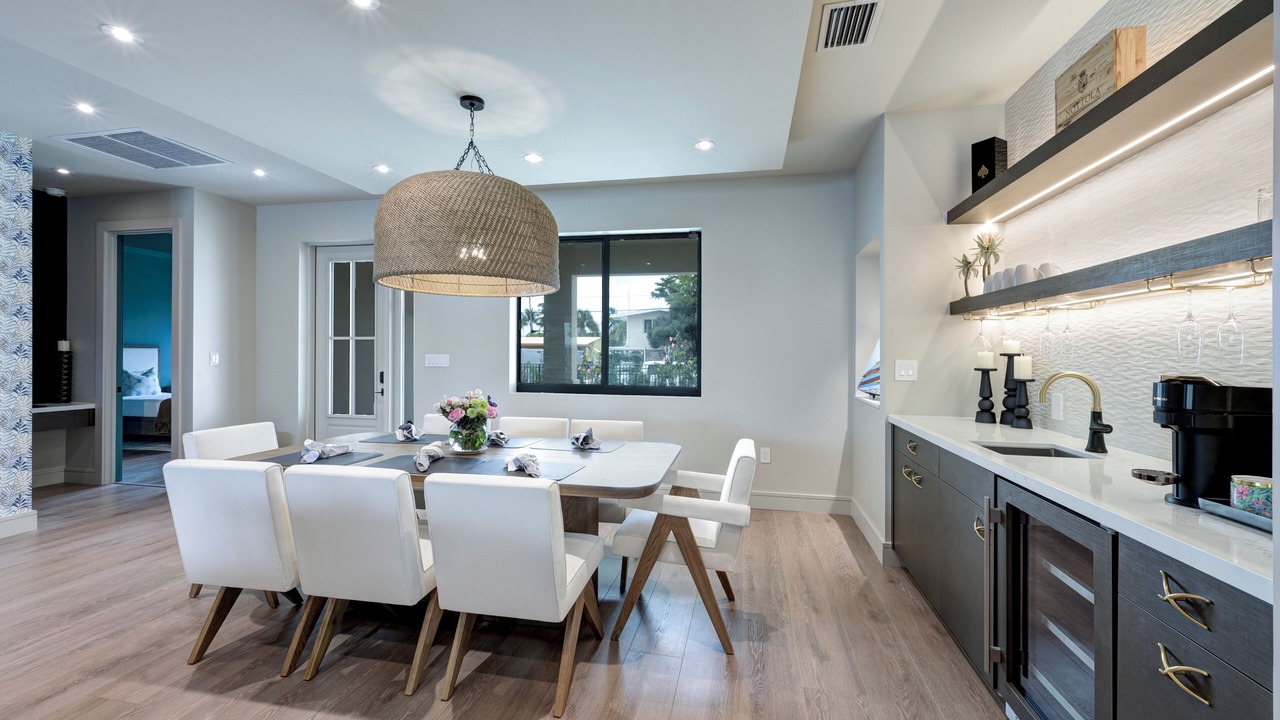 Photo of Bedroom in Lauderdale Isles