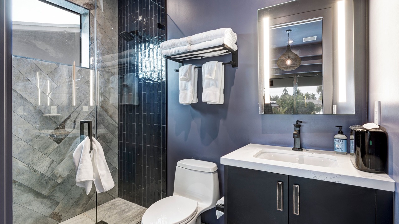 Photo of Bathroom in Lauderdale Isles