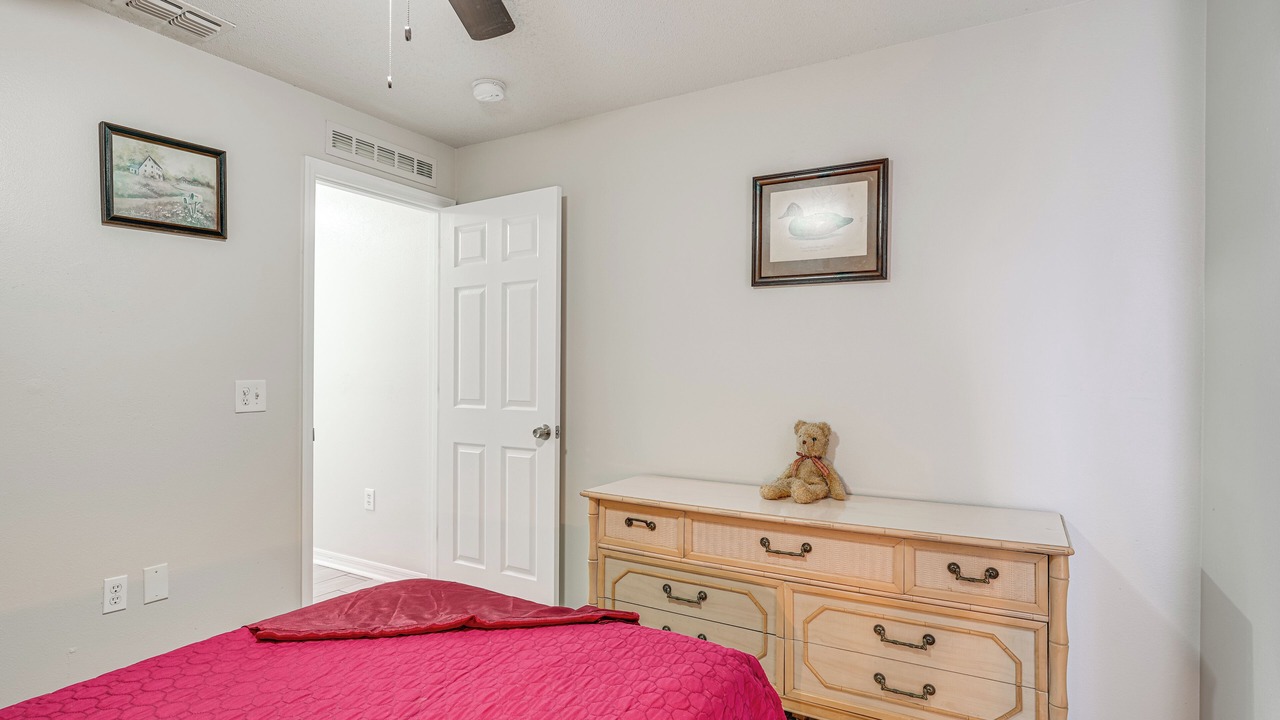 Photo of Bedroom in Lakeland - Winter Haven