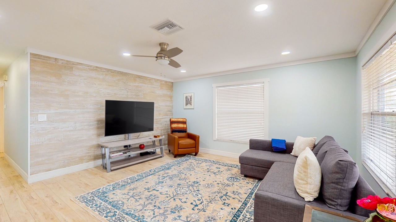 Photo of Livingroom in West Bradenton