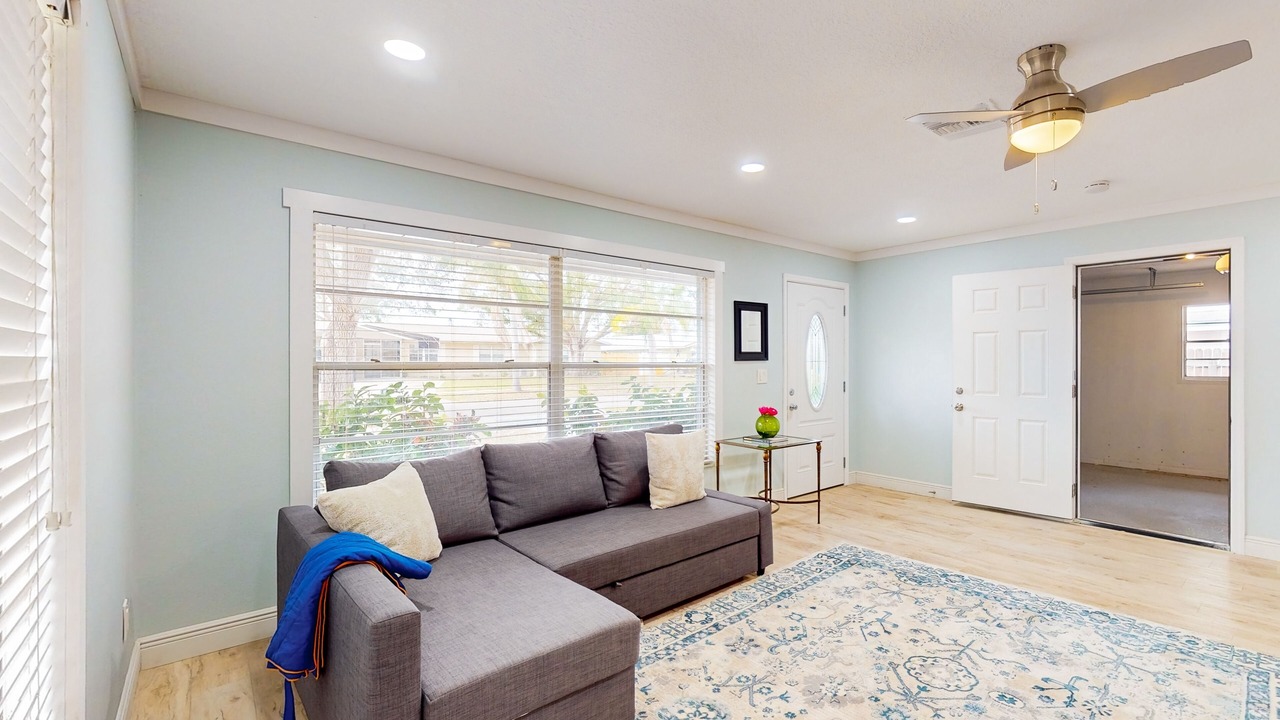 Photo of Livingroom in West Bradenton
