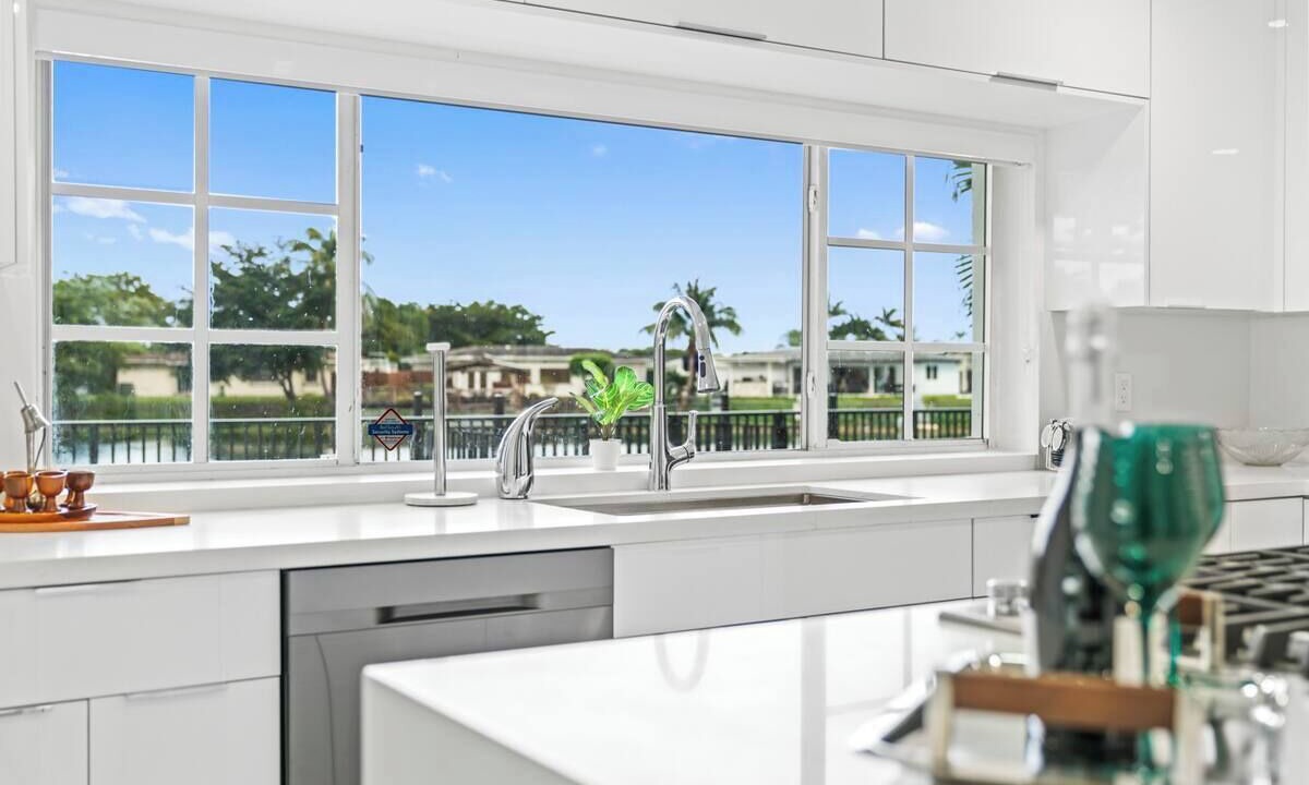 Photo of Kitchen in Kendale Lakes