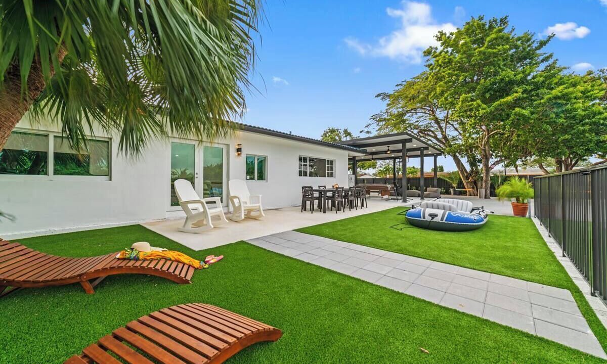 Photo of Patio Balcony in Kendale Lakes