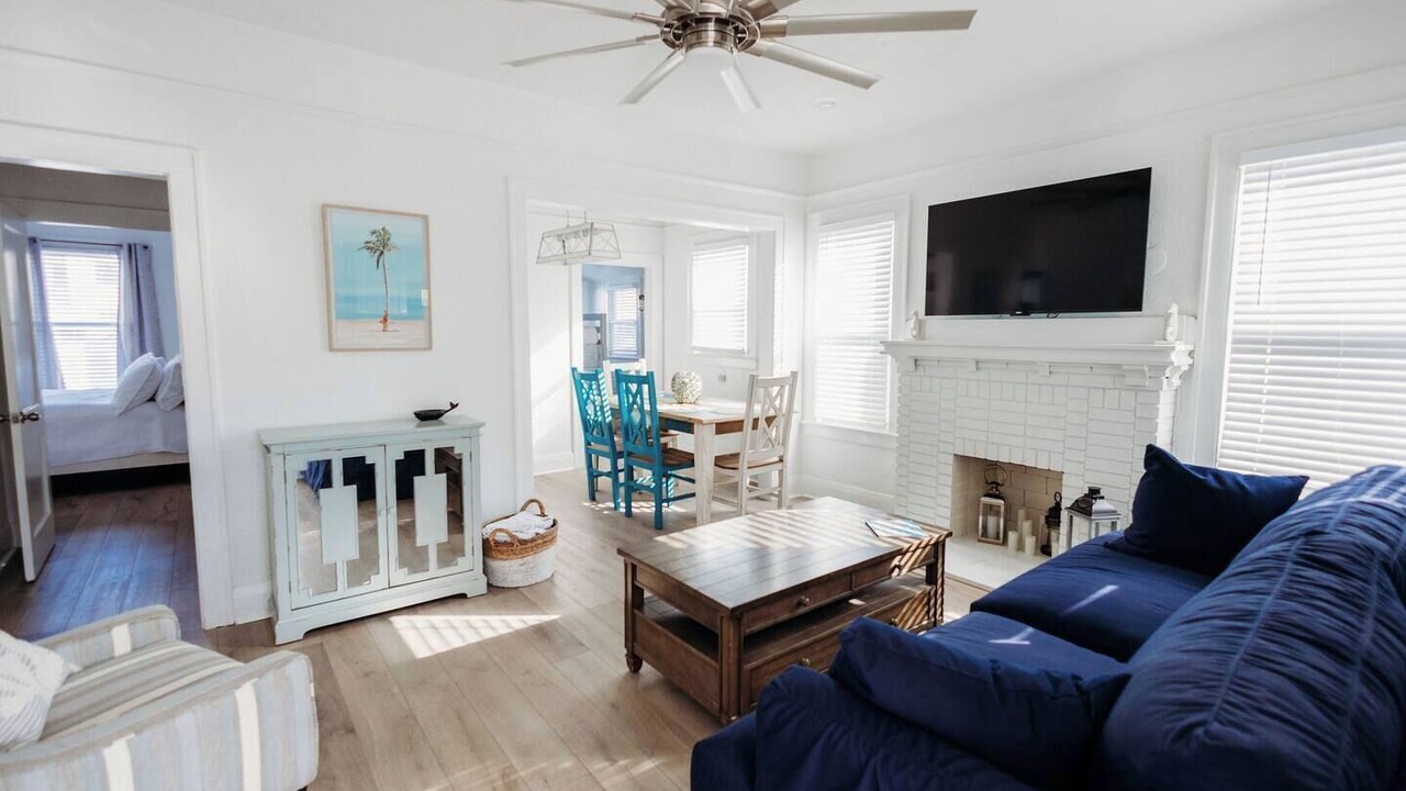 Photo of Livingroom in Bay Esplanade