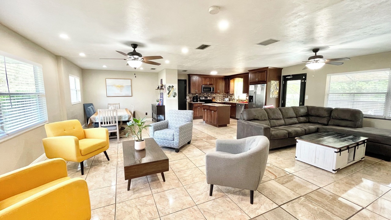 Photo of Livingroom in Gainesville