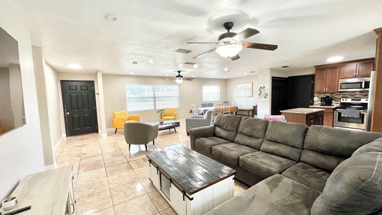 Photo of Livingroom in Gainesville