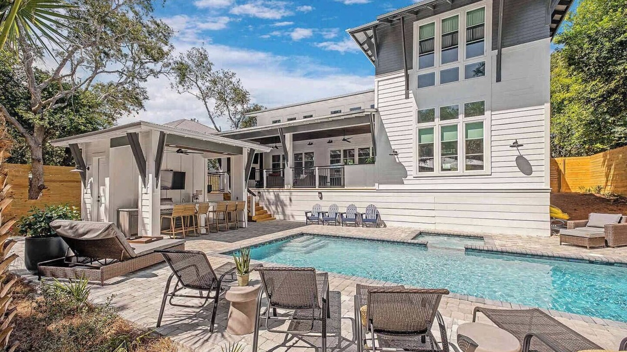 Photo of Outdoor in Dune Allen Beach