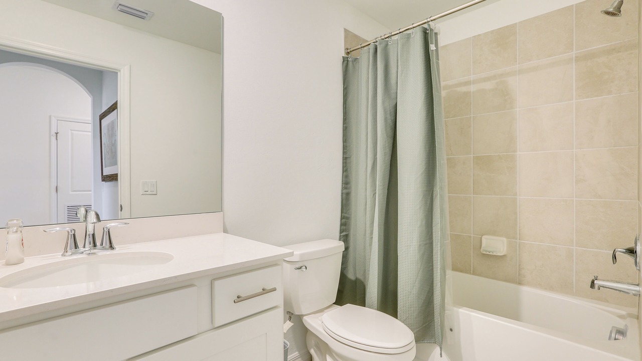 Photo of Bathroom in Lehigh Acres