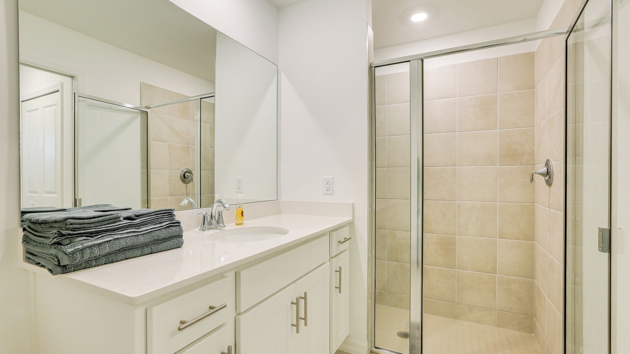 Photo of Bathroom in Lehigh Acres