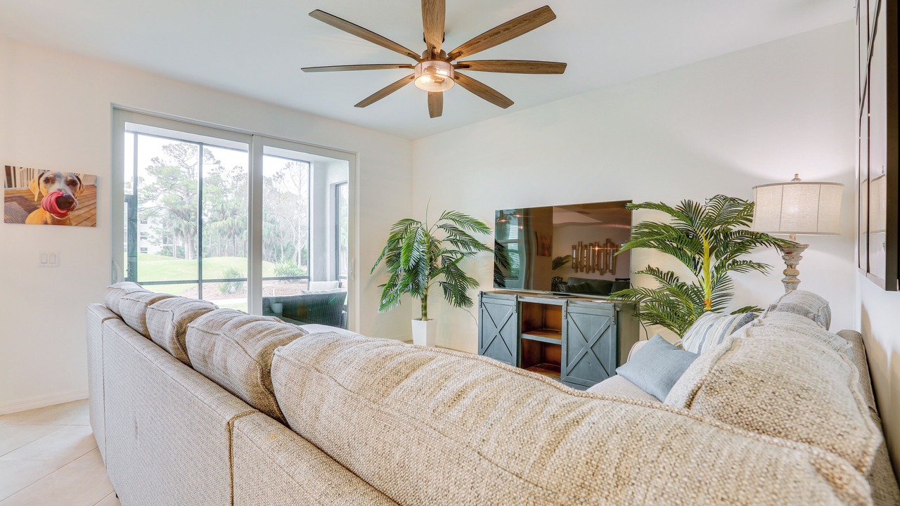 Photo of Livingroom in Lehigh Acres