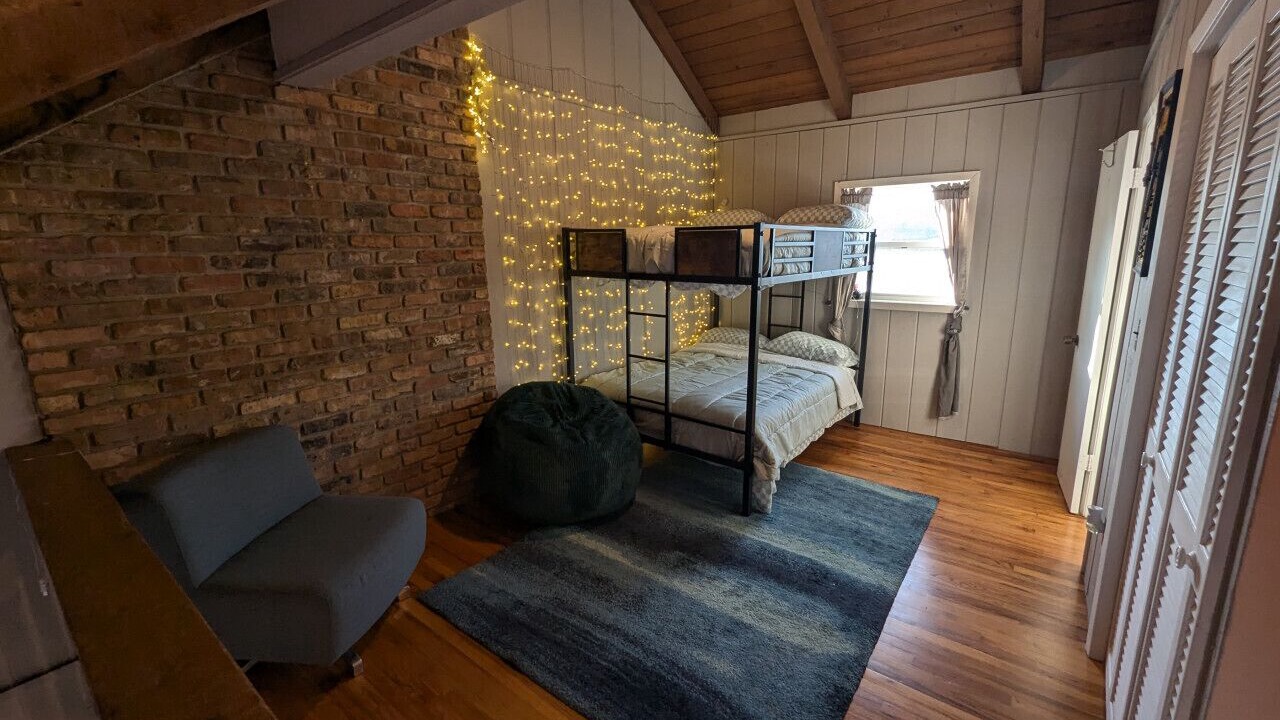 Photo of Bedroom in Silver Springs