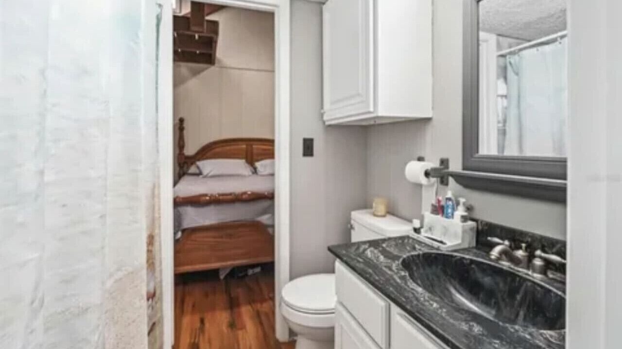 Photo of Bathroom in Silver Springs