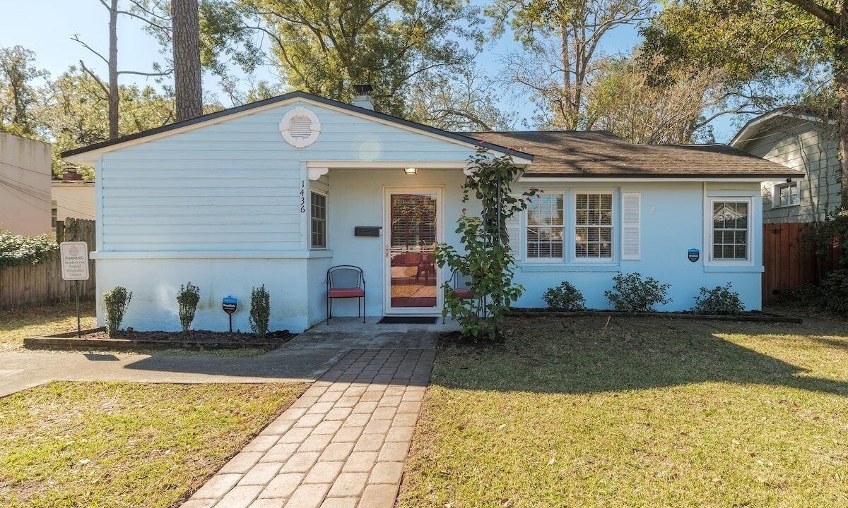 Photo of Outdoor in Avondale