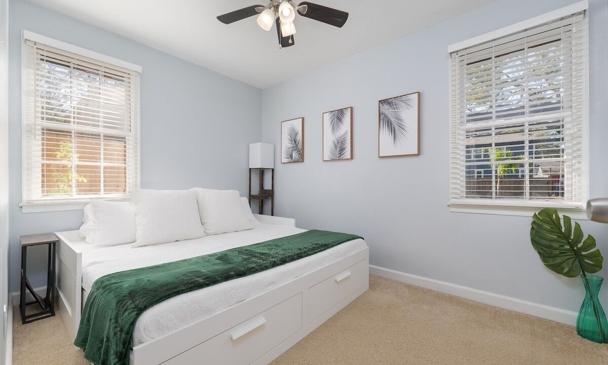 Photo of Bedroom in Avondale