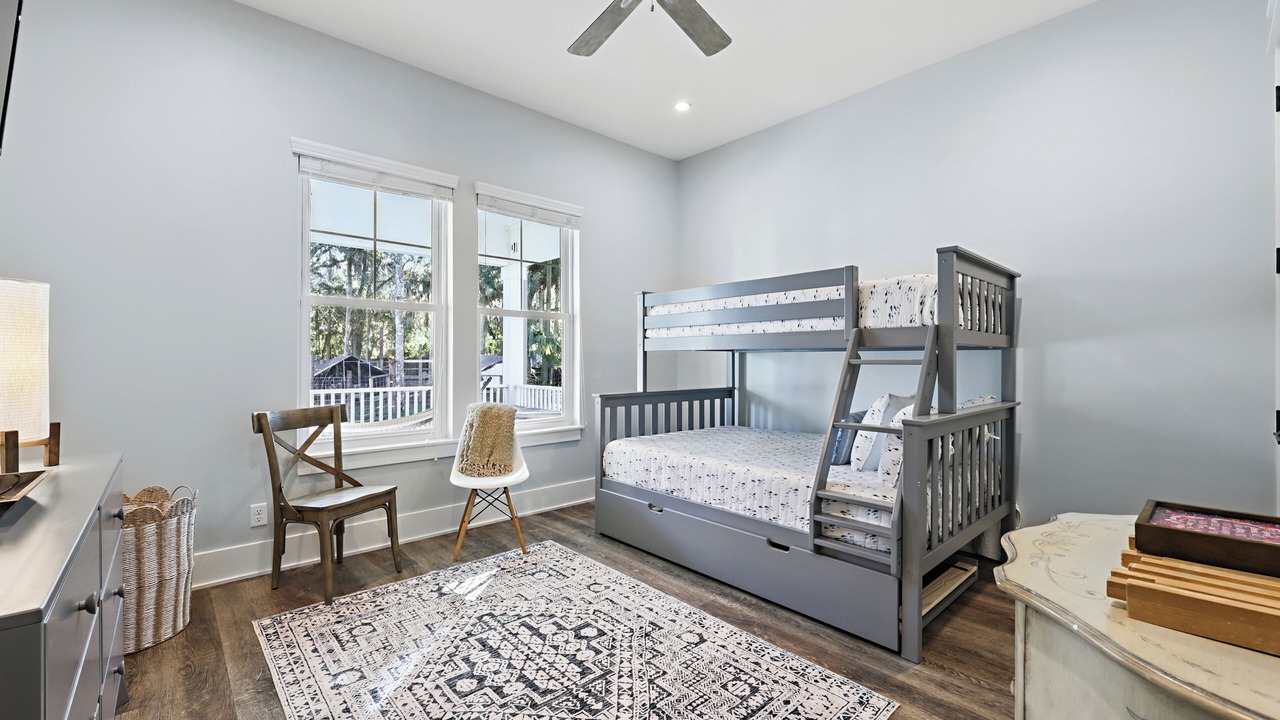 Photo of Bedroom in Palm Valley