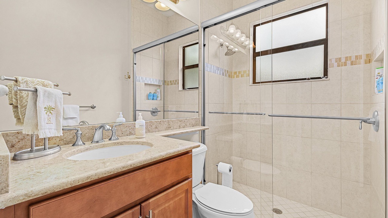 Photo of Bathroom in Naples