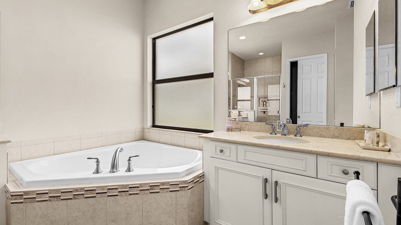 Photo of Bathroom in Naples