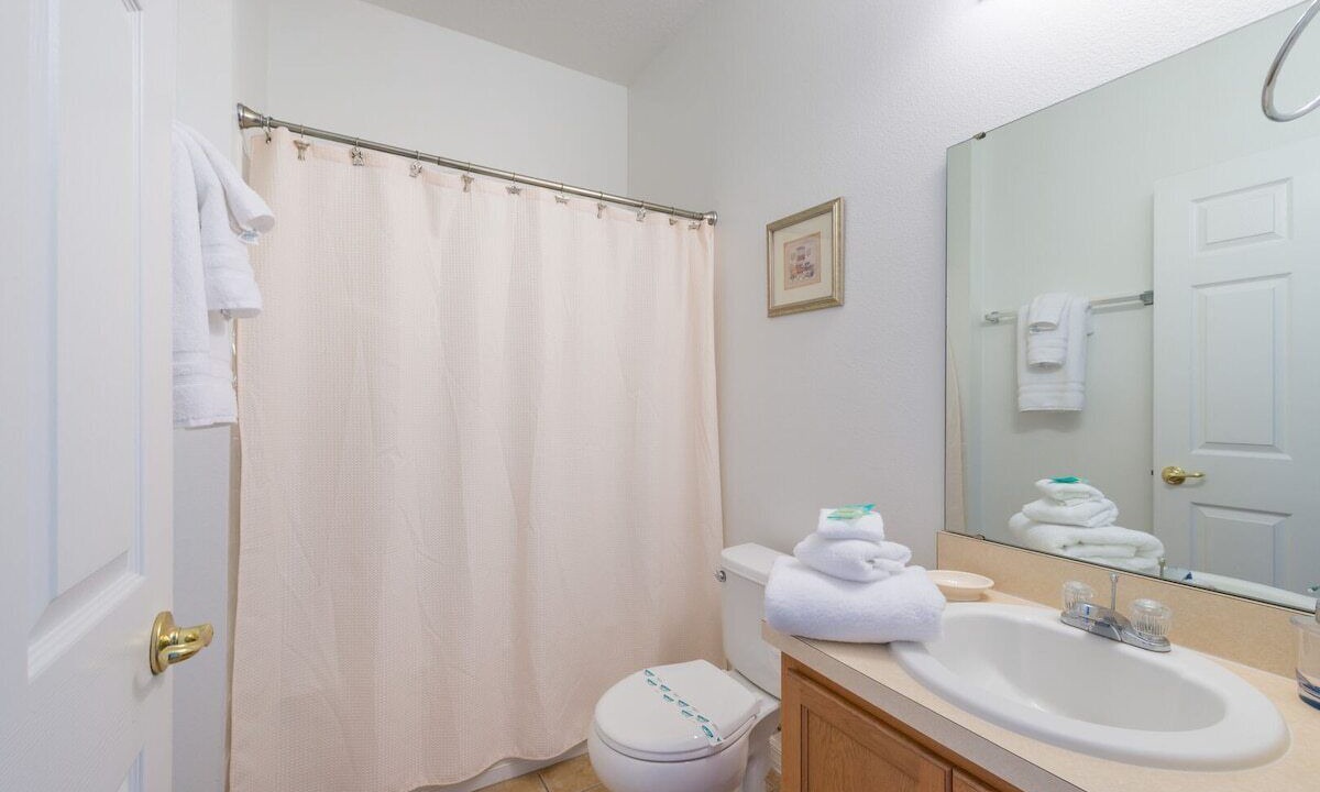 Photo of Bathroom in Highgate Park