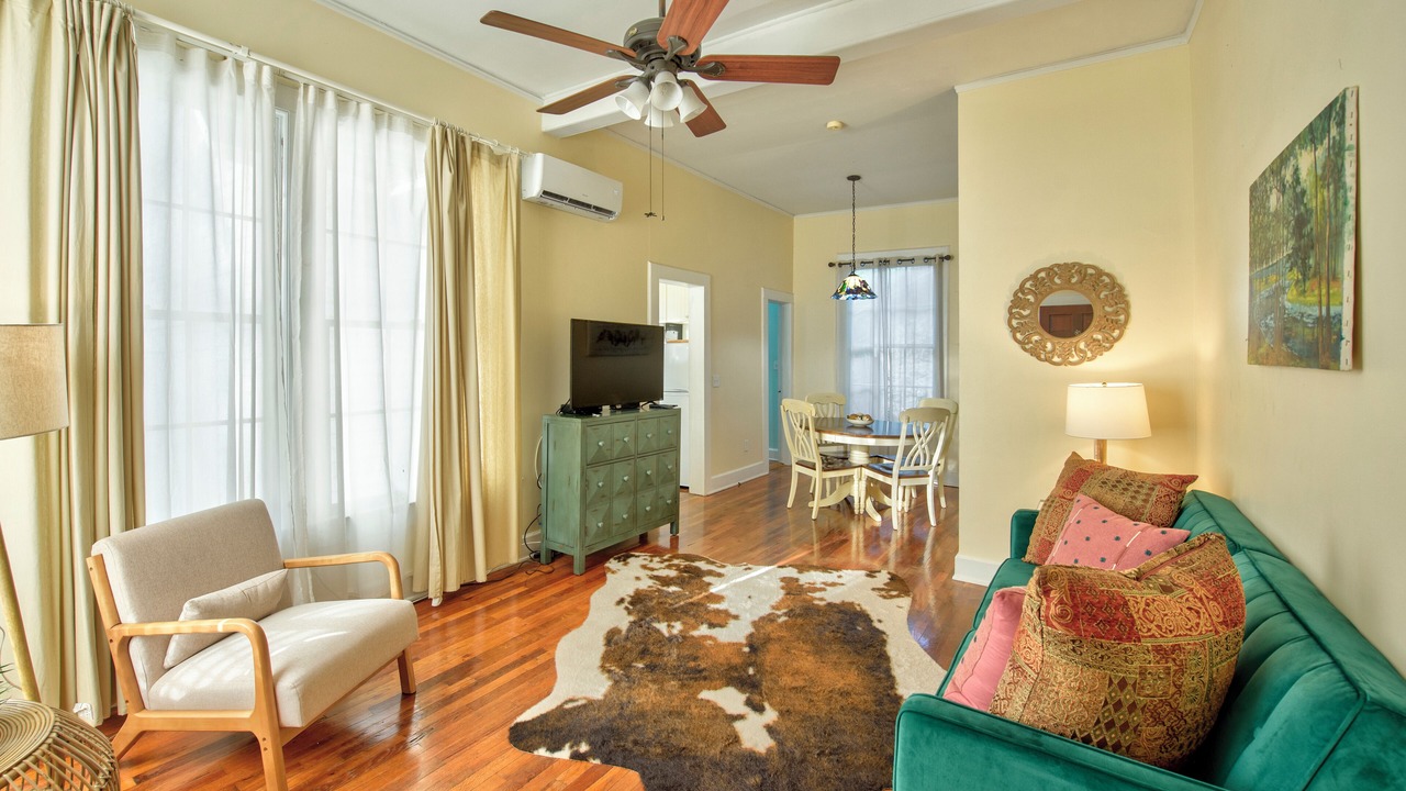 Photo of Livingroom in Gainesville
