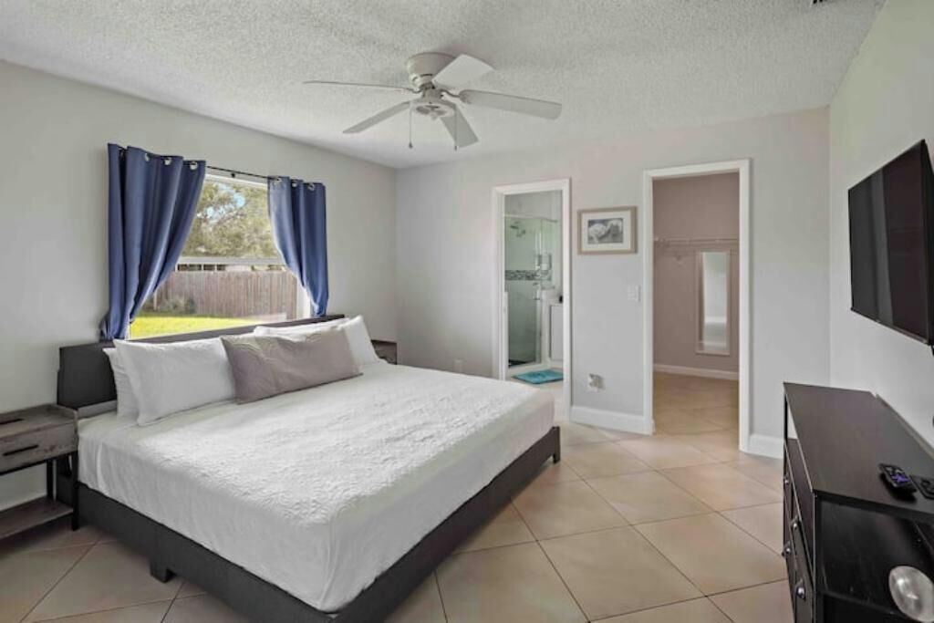 Photo of Bedroom in Interchange Square