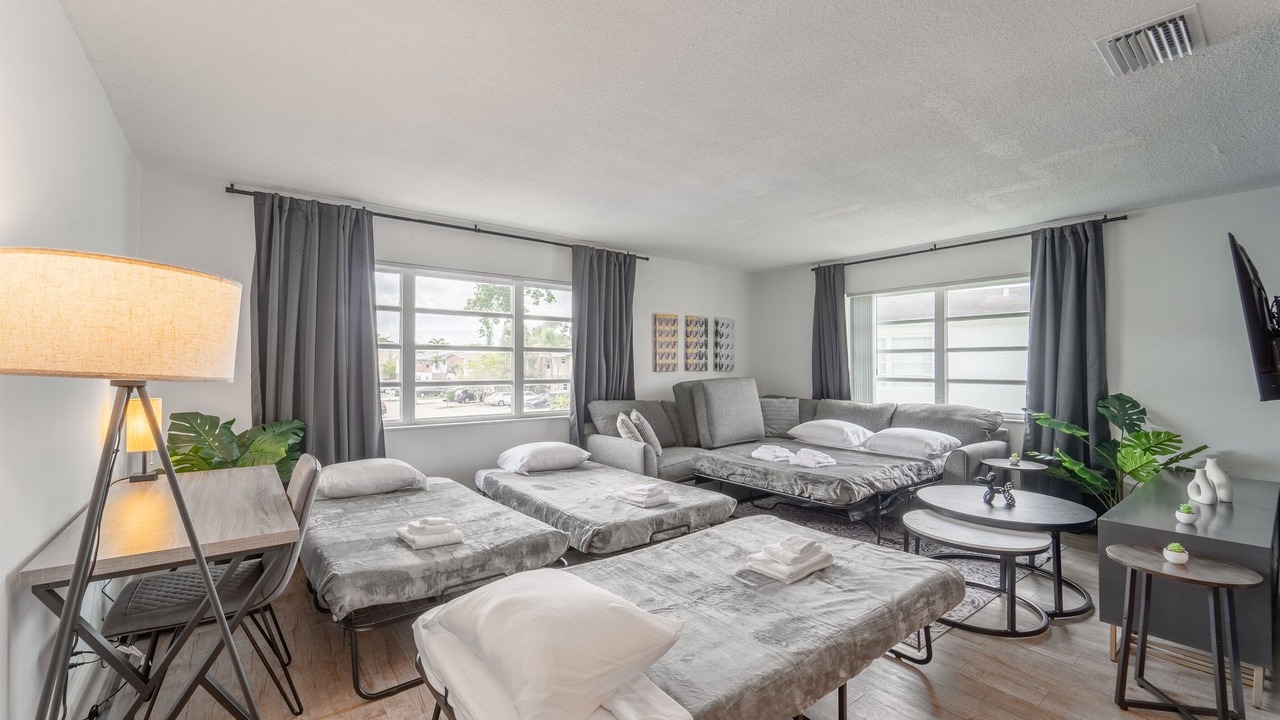 Photo of Livingroom in Survey Creek