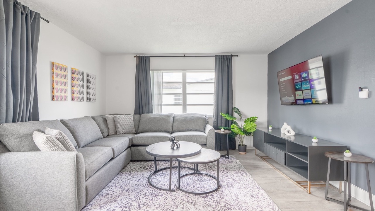 Photo of Livingroom in Survey Creek