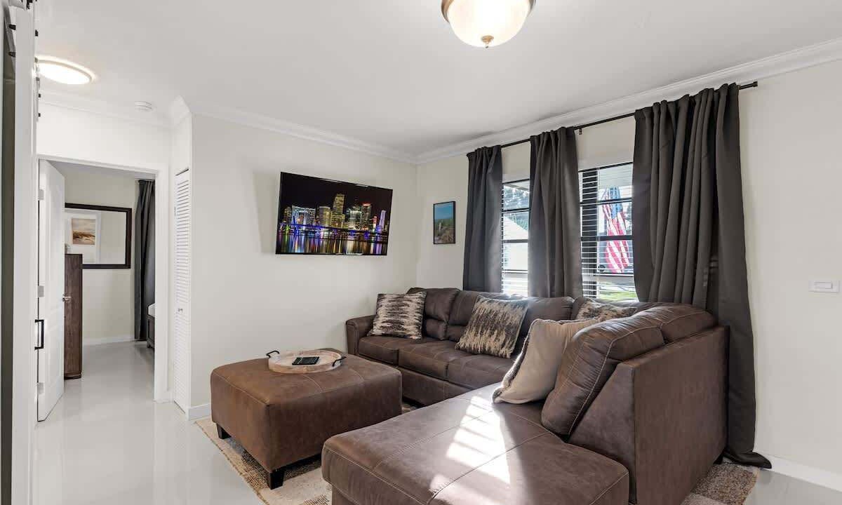 Photo of Livingroom in Homestead