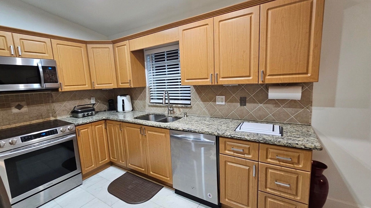 Photo of Kitchen in Pembroke Pines