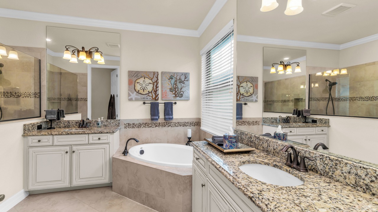 Photo of Bathroom in Naples