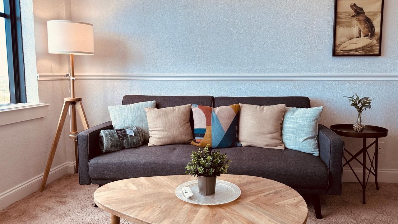 Photo of Livingroom in Downtown Jacksonville
