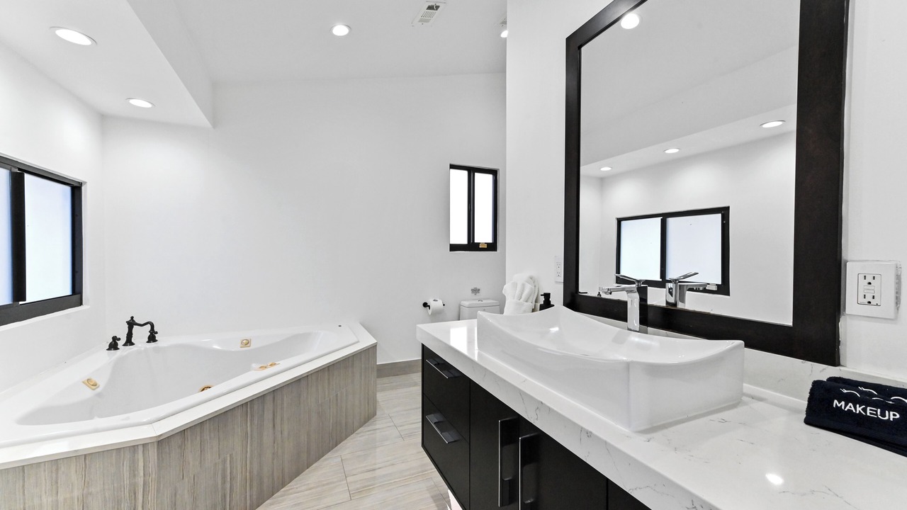 Photo of Bathroom in Boca Pointe