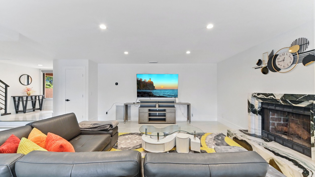 Photo of Livingroom in Boca Pointe