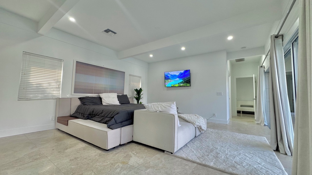 Photo of Bedroom in Park Shore