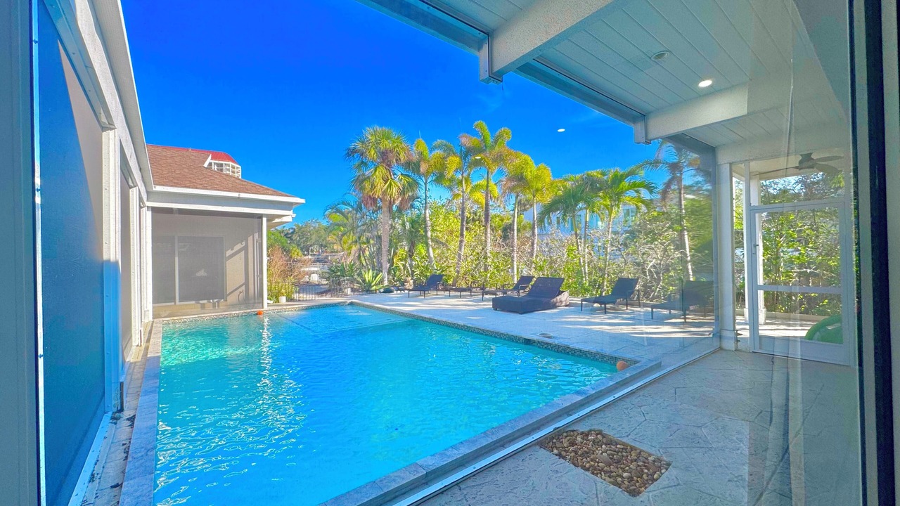 Photo of Outdoor in Park Shore