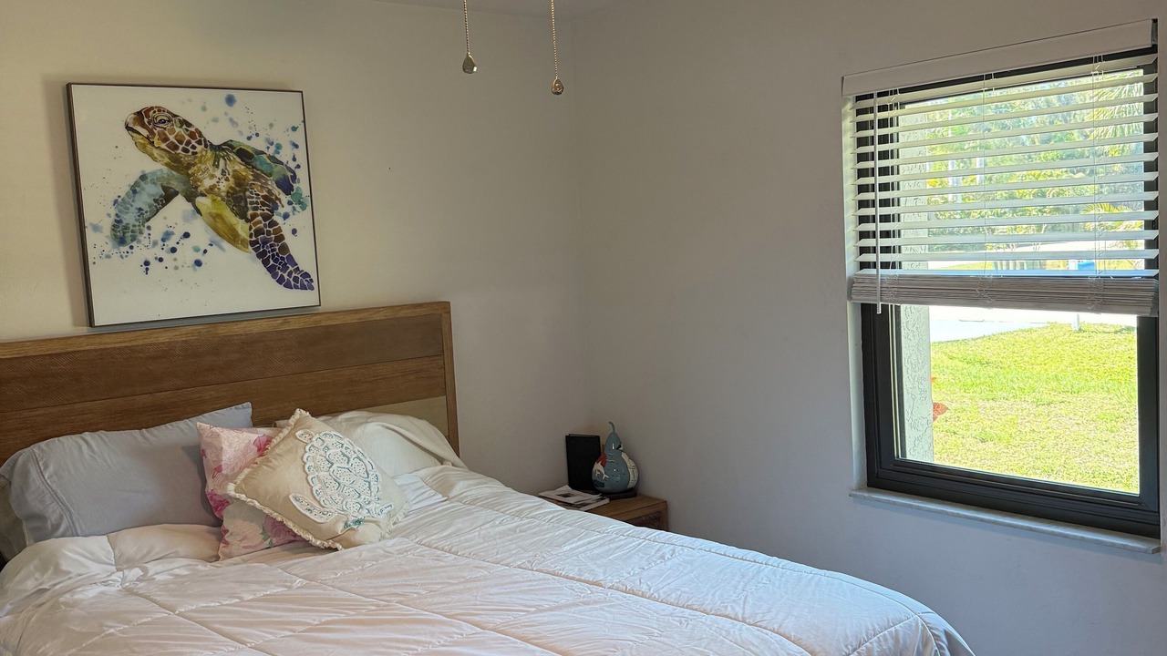 Photo of Bedroom in Pine Island Center