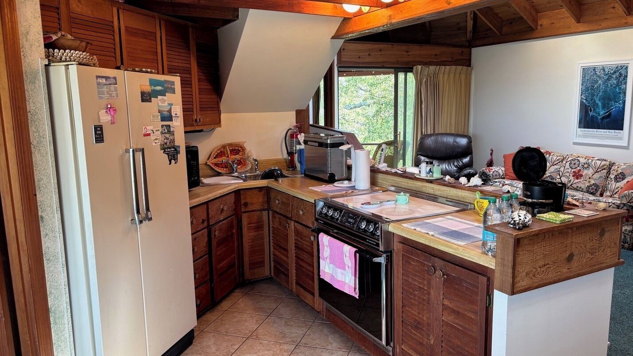 Photo of Kitchen in Alligator Point