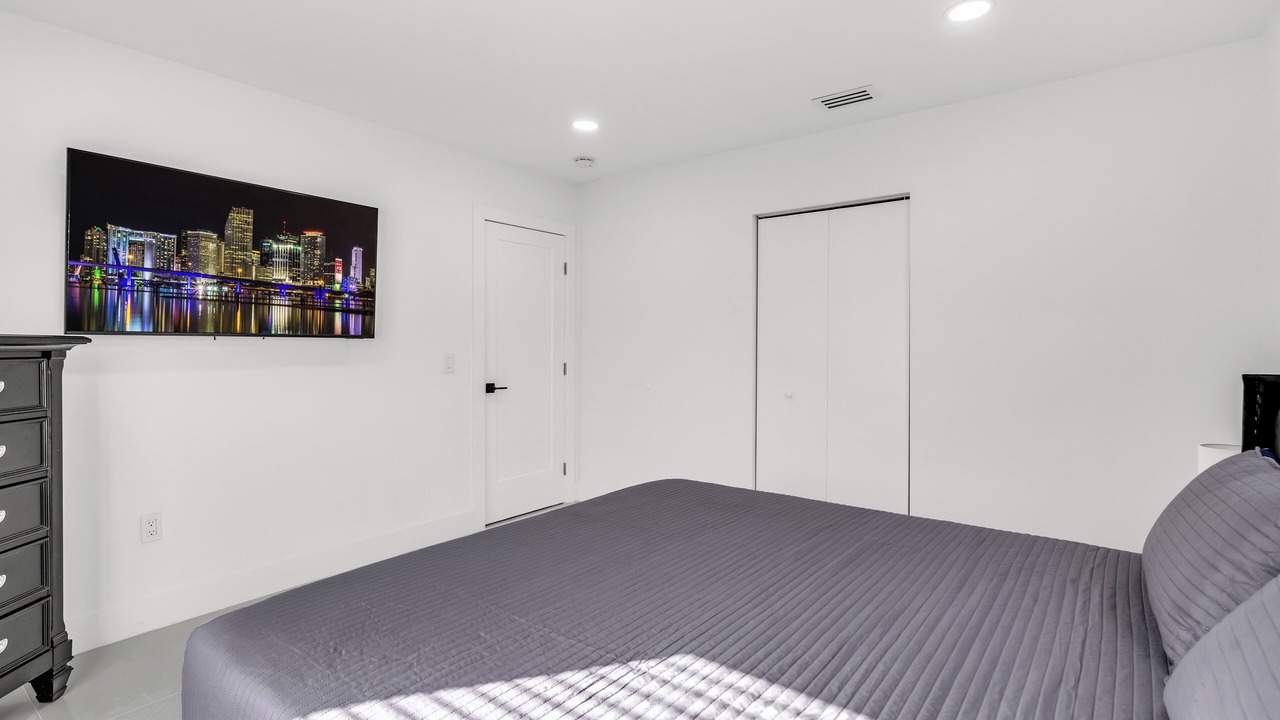 Photo of Bedroom in Miami Shores
