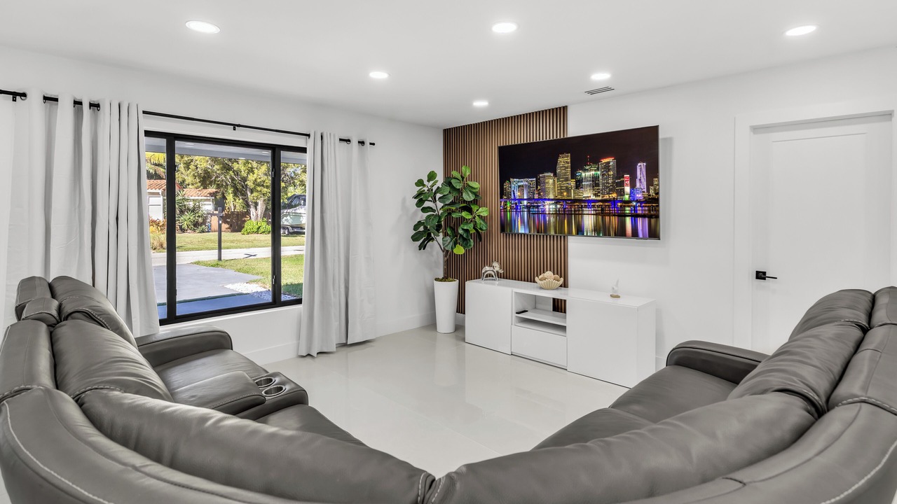 Photo of Livingroom in Miami Shores