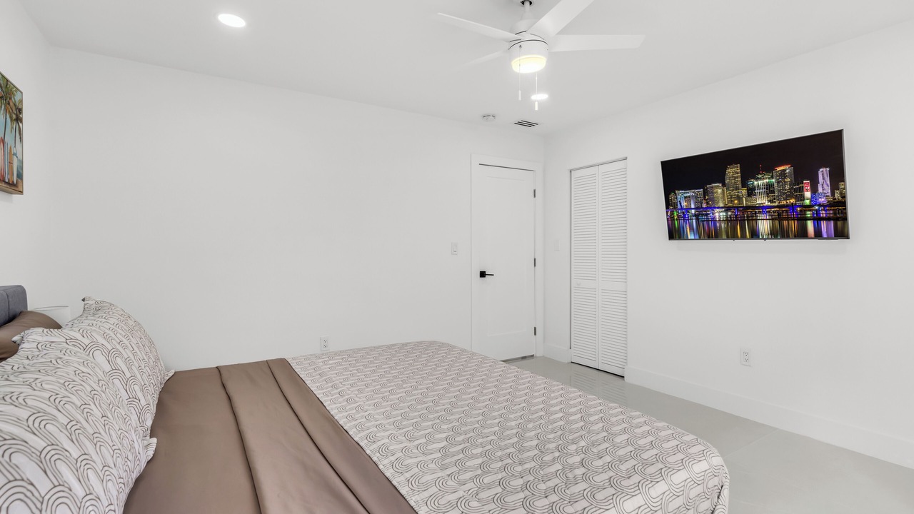 Photo of Bedroom in Miami Shores