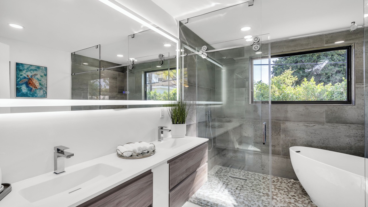 Photo of Bathroom in Miami Shores