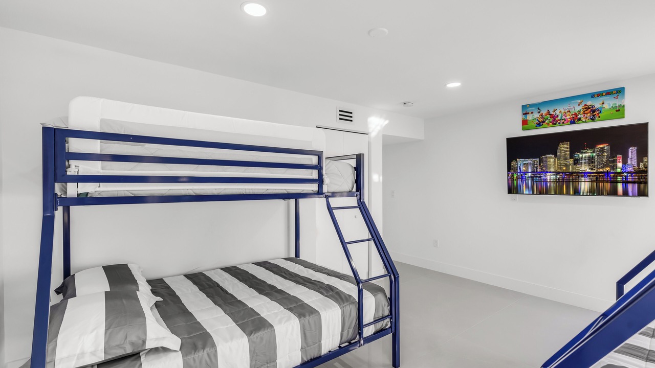 Photo of Bedroom in Miami Shores