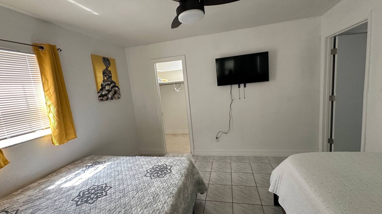 Photo of Bedroom in Oak Ridge
