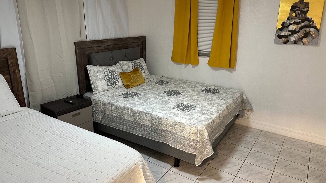 Photo of Bedroom in Oak Ridge