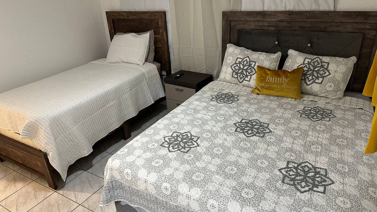 Photo of Bedroom in Oak Ridge