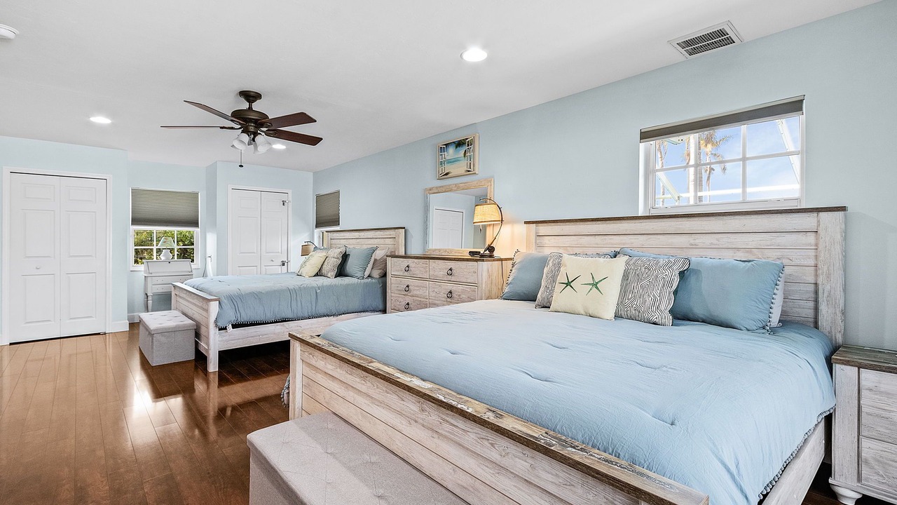 Photo of Bedroom in Bokeelia