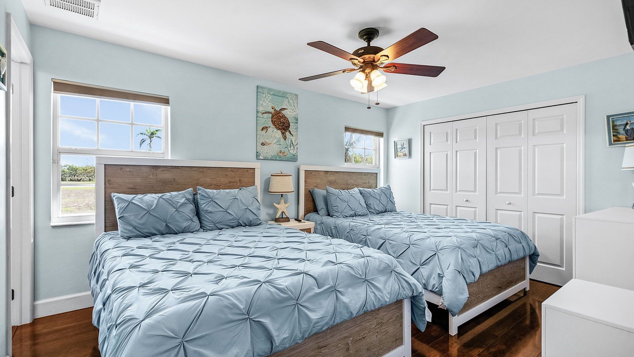 Photo of Bedroom in Bokeelia