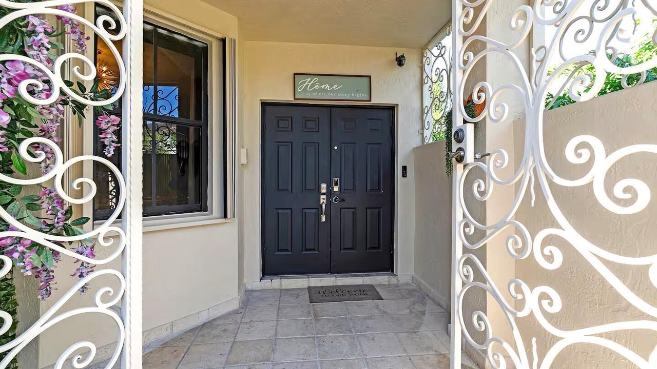 Photo of Outdoor in Tamiami
