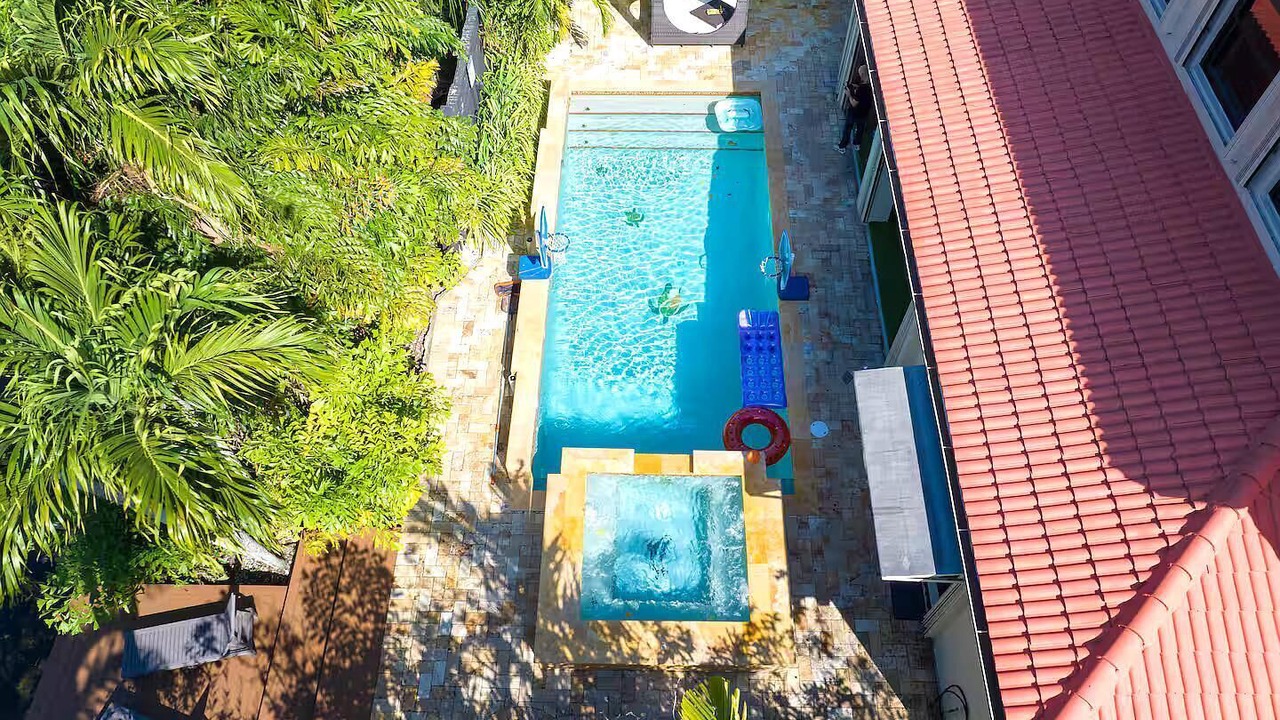 Photo of Outdoor in Tamiami